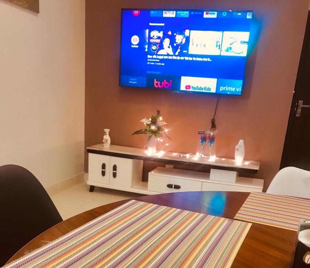 Atrium High Suite 2Bed Family Apartment Near Giga Mall Islamabad Eksteriør bilde