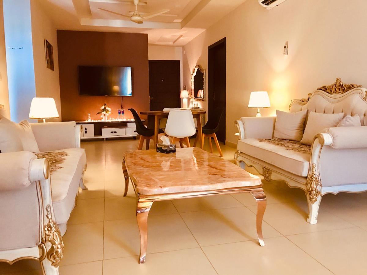 Atrium High Suite 2Bed Family Apartment Near Giga Mall Islamabad Eksteriør bilde