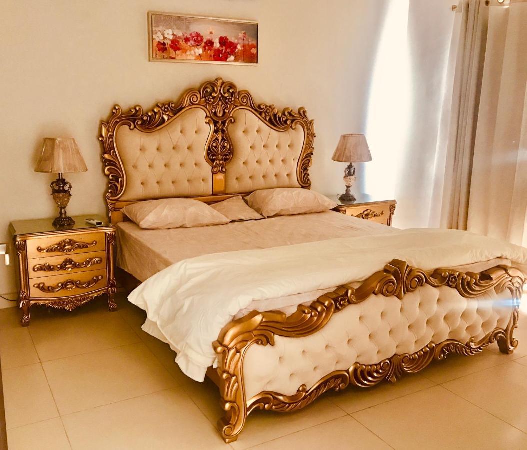 Atrium High Suite 2Bed Family Apartment Near Giga Mall Islamabad Eksteriør bilde